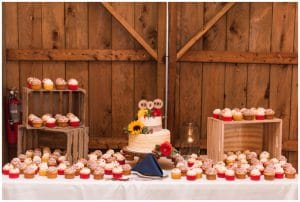 Fall barn wedding at Gable Farm by Madeline Jane Photography